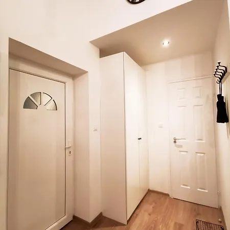 Loft Designstudio In Downtown شقة